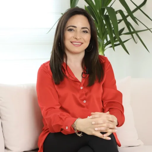 Esra Aydınlı
