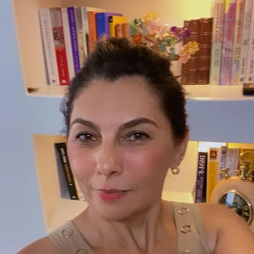 Seçil Köylü